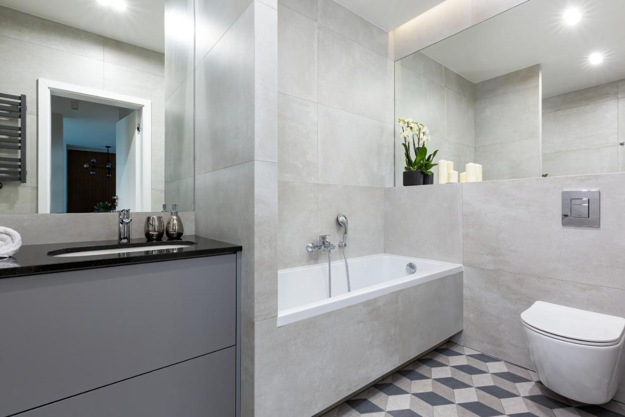 Mennica Residence - City Center By Renters Prestige Warszawa Eksteriør billede
