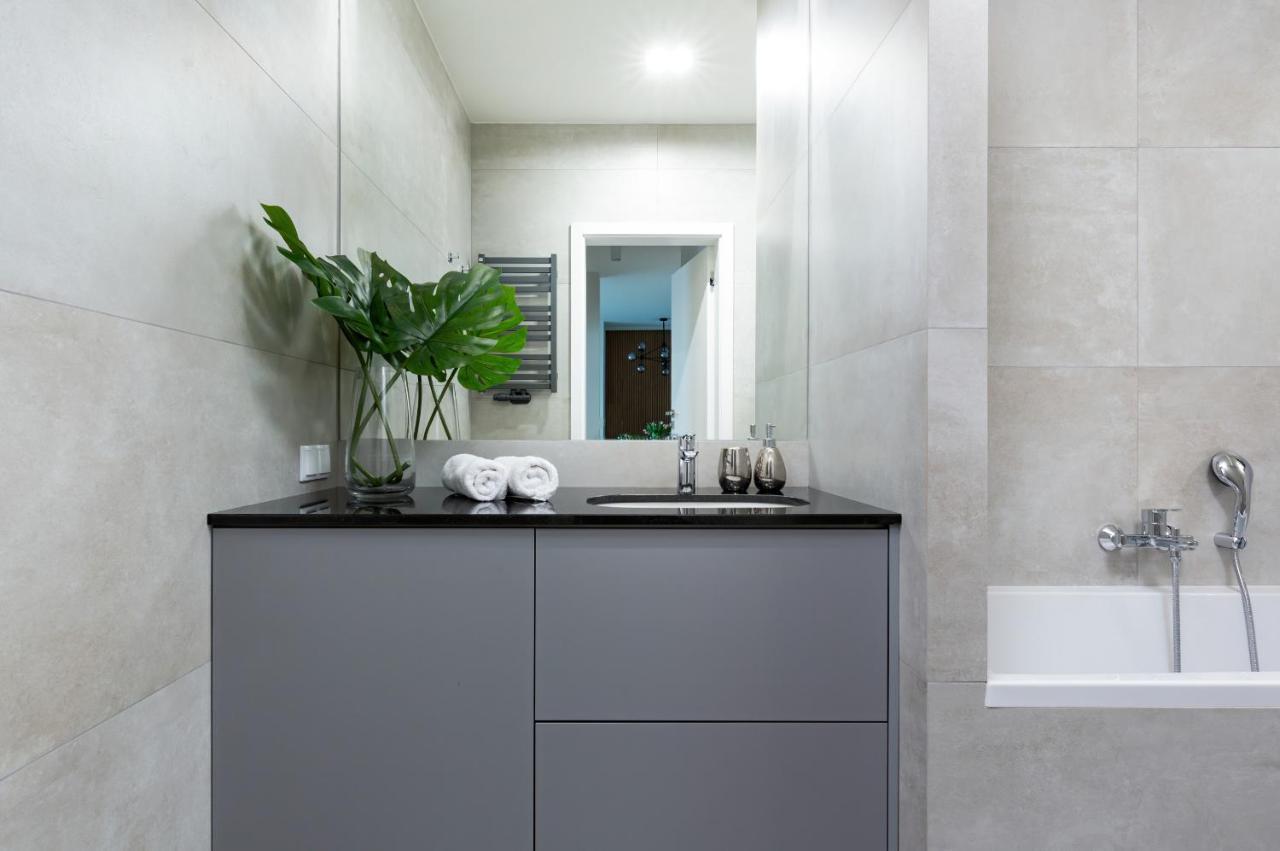 Mennica Residence - City Center By Renters Prestige Warszawa Eksteriør billede